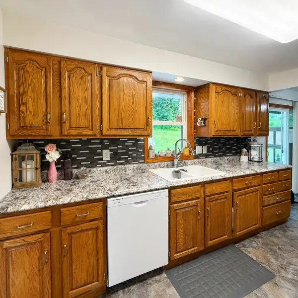 1629 Poplar DR, Red Wing, MN 55066