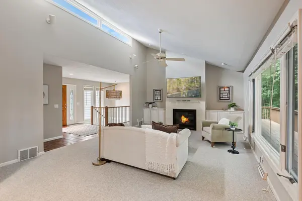 8753 Walton Oaks DR, Bloomington, MN 55438