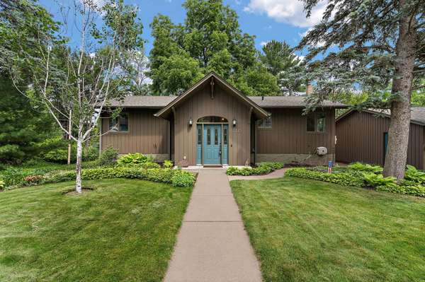 1119 3rd ST N, Stillwater, MN 55082