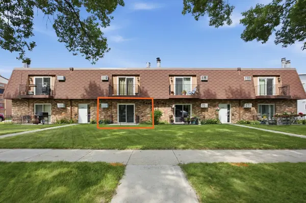 2577 Pacific DR S #305, Fargo, ND 58103