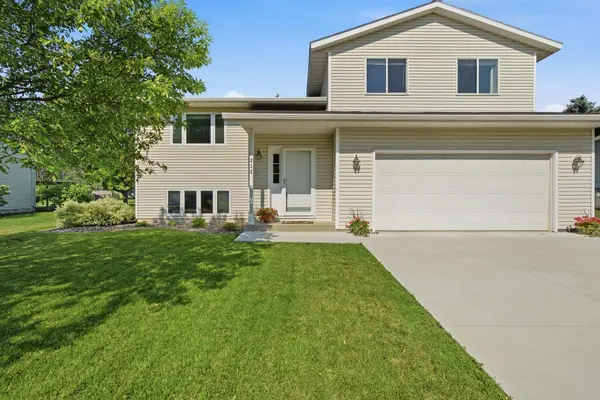 212 Glen Ellen DR, Mankato, MN 56001