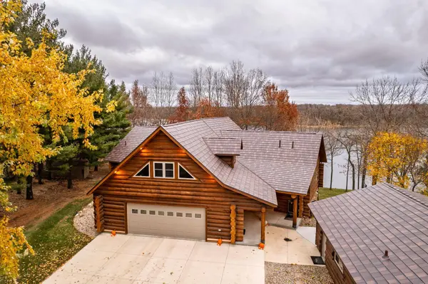 3005 W Lake Jessie DR SE, Alexandria, MN 56308
