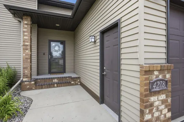 4278 54th ST S, Fargo, ND 58104