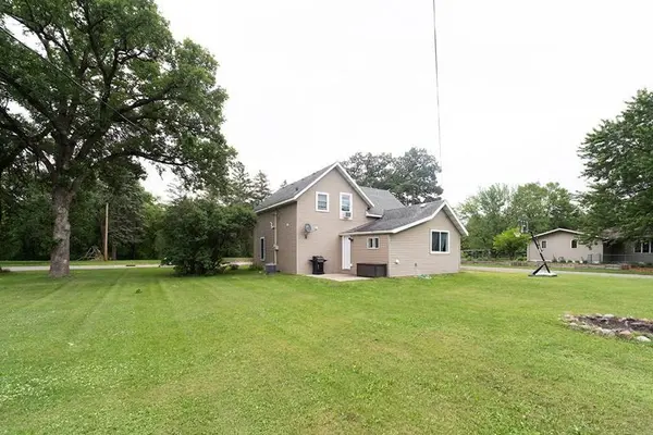 521 S Driftwood ST, Royalton, MN 56373