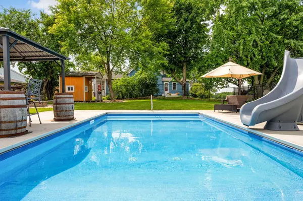 43 Central AVE W, Saint Michael, MN 55376