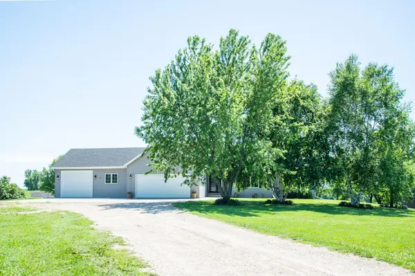 71187 240th ST, Dassel, MN 55325