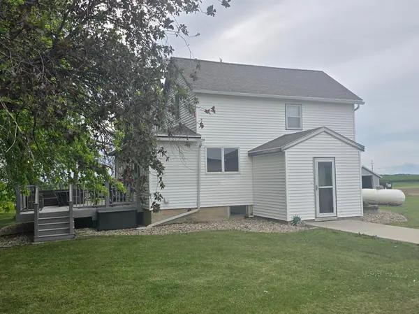 35158 830th ST, Brewster, MN 56119