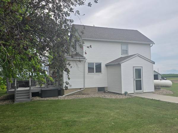 35158 830th ST, Brewster, MN 56119