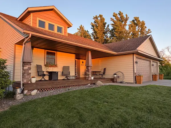 24585 Kenwood LN, Scandia, MN 55073