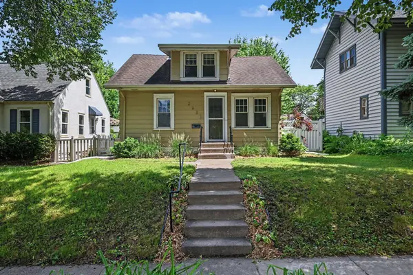 2623 Mckinley ST NE, Minneapolis, MN 55418