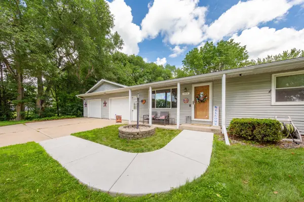 455 Maple Lawn AVE, Faribault, MN 55021
