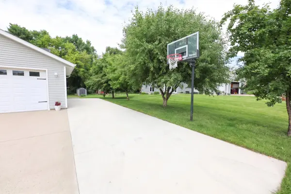2501 Shadow LN SE, Alexandria, MN 56308