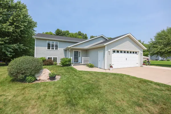 2501 Shadow LN SE, Alexandria, MN 56308