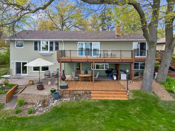 18417 Lakeview Point DR NE, East Bethel, MN 55092