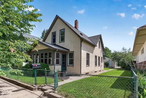 998 Woodbridge ST, Saint Paul, MN 55117