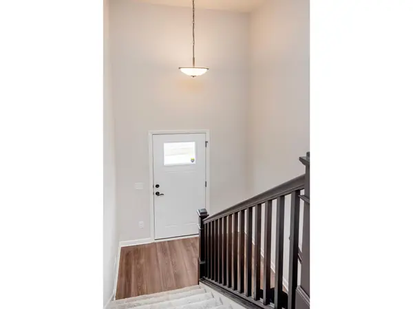 2217 Gateway Hill RD, North Saint Paul, MN 55109