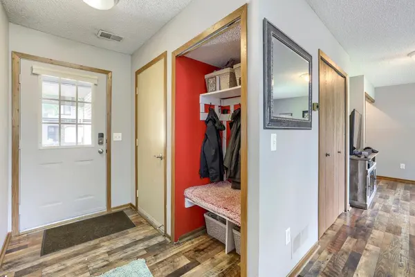 7608 Maplebrook Pkwy N, Brooklyn Park, MN 55445