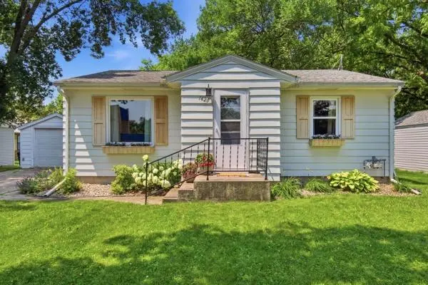 1420 6th ST SW, Willmar, MN 56201