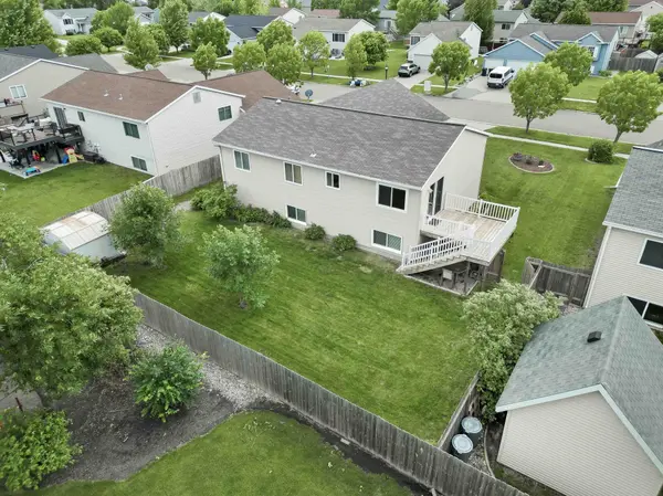 1707 Huntington DR, West Fargo, ND 58078