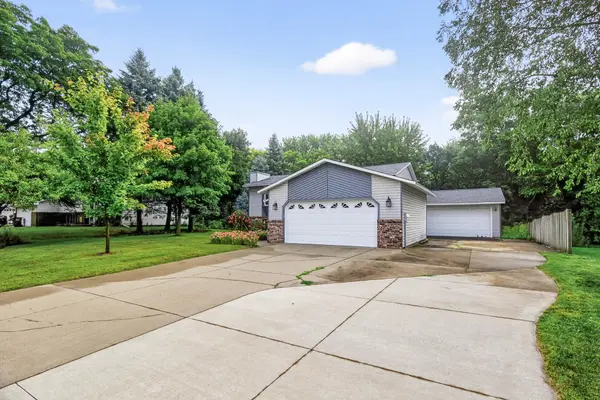 8320 Cooper WAY, Inver Grove Heights, MN 55076