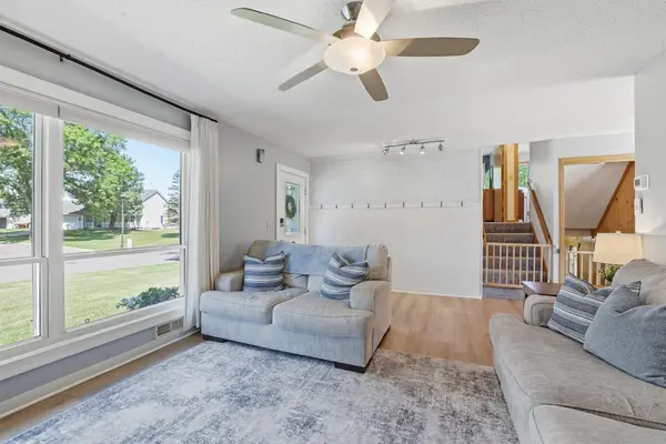 7686 Ivystone AVE S, Cottage Grove, MN 55016