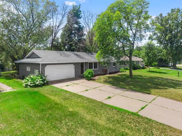 340 109th LN NW, Coon Rapids, MN 55448