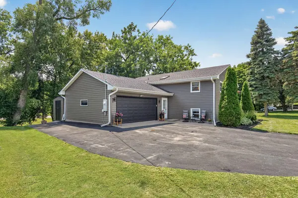 4345 Dakota ST SE, Prior Lake, MN 55372