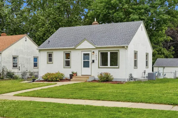 1953 Nebraska AVE E, Saint Paul, MN 55119