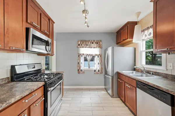 1285 Galtier ST, Saint Paul, MN 55117