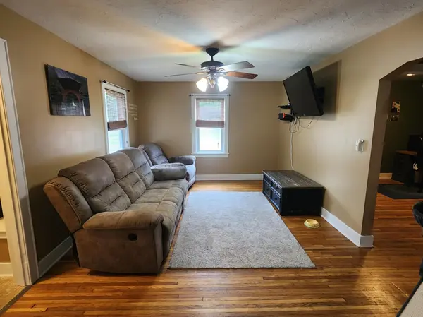 1210 10th ST NW, Austin, MN 55912