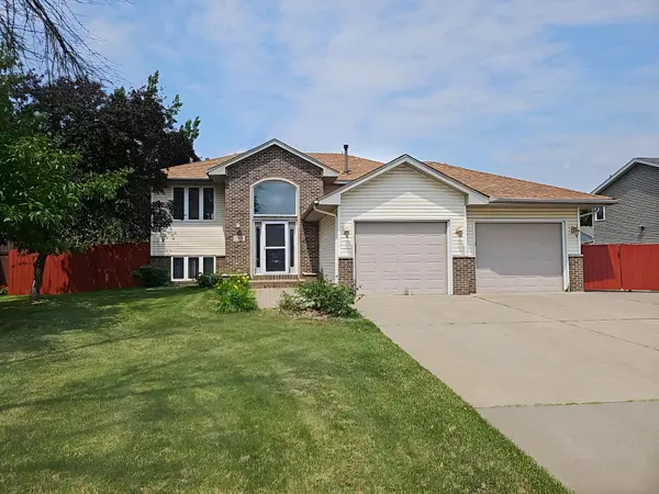 7051 147th AVE NW, Ramsey, MN 55303