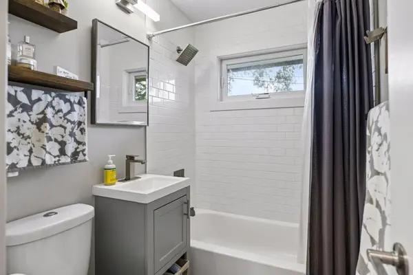 1660 Melrose AVE, Saint Louis Park, MN 55426