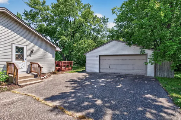 7432 Idaho AVE N, Brooklyn Park, MN 55428