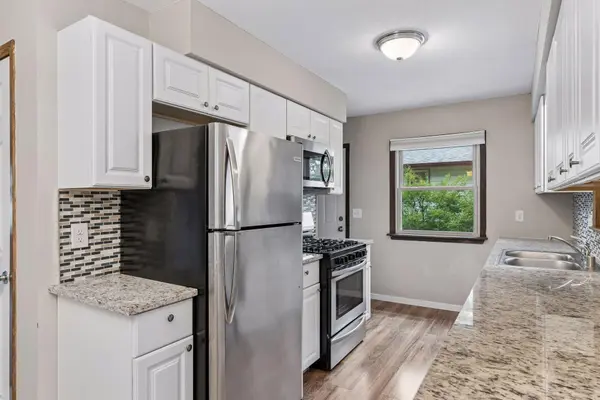 1849 Barry DR, Newport, MN 55055