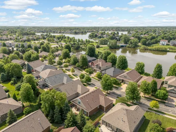 2933 123rd CIR NE, Blaine, MN 55449