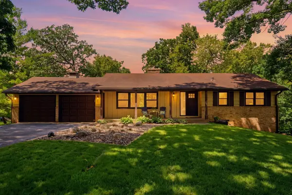 215 Union Terrace LN N, Plymouth, MN 55441