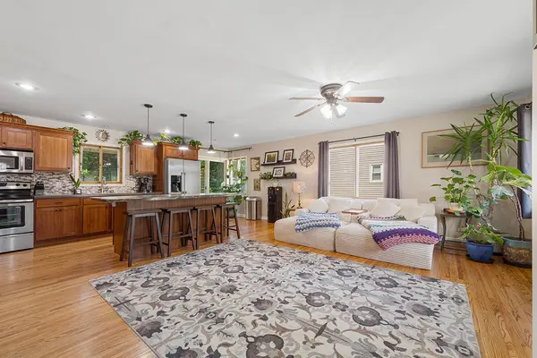 762 E Prince ST, Lake Crystal, MN 56055