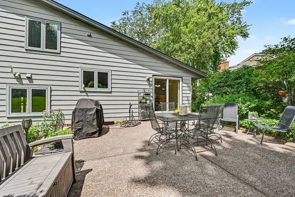6080 134th ST W, Apple Valley, MN 55124