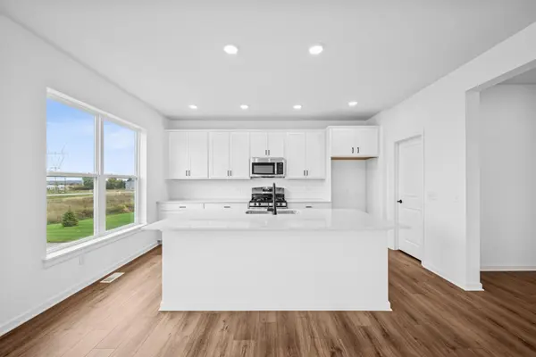 1632 Tyrone DR, Shakopee, MN 55379