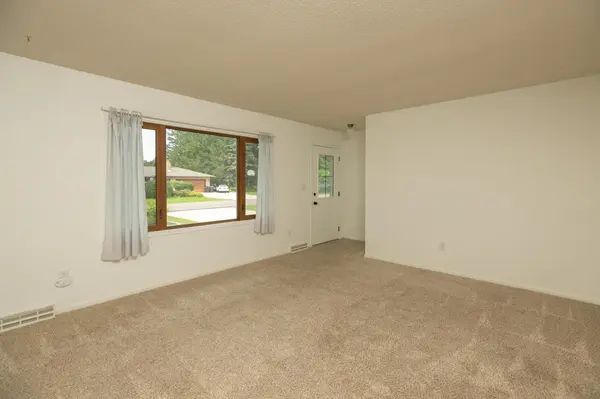 5160 14th ST SE, Rochester, MN 55904