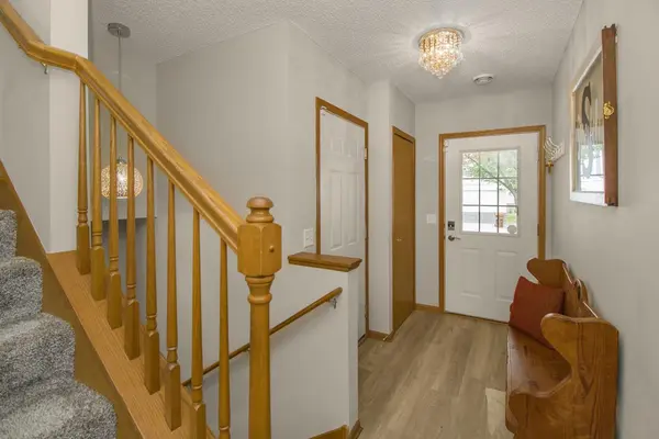 10664 Ironwood CT, Woodbury, MN 55129