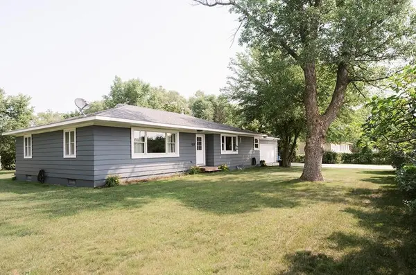 425 Walnut ST N, Clearwater, MN 55320
