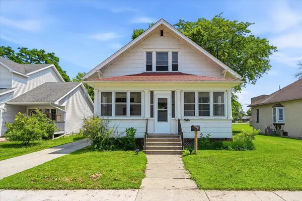 117 S Market ST, Belle Plaine, MN 56011