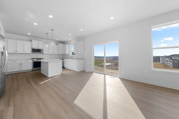 680 Sierra Pkwy, Waconia, MN 55387