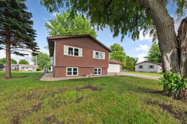 1114 10th ST, Gaylord, MN 55334
