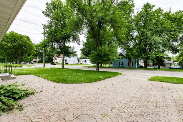 706 W Stanton AVE, Fergus Falls, MN 56537