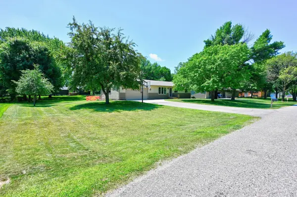 1912 Parkview RD NE, Alexandria, MN 56308