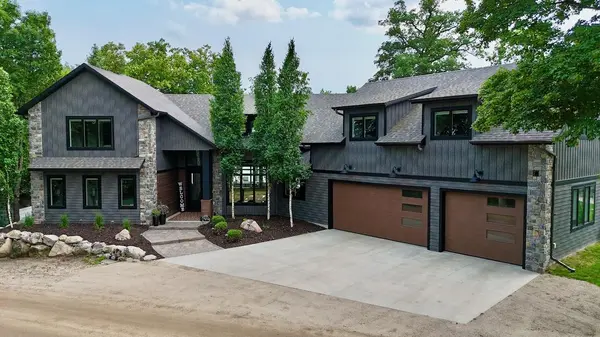 25274 Newport Beach RD, Detroit Lakes, MN 56501