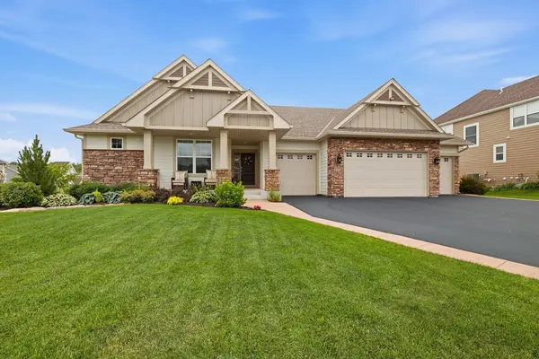 8818 193rd ST W, Lakeville, MN 55044