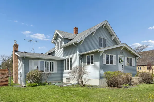 3590 Laverne AVE N, Lake Elmo, MN 55042